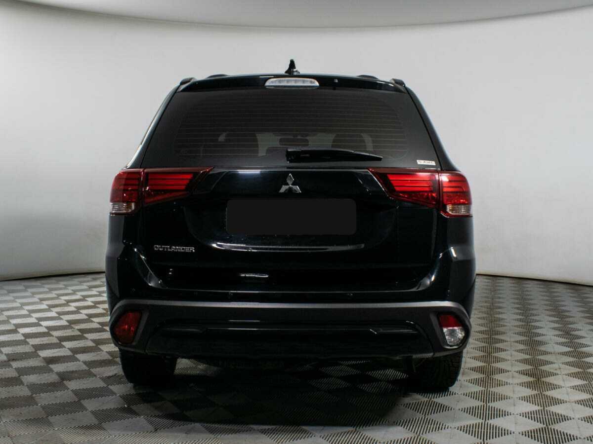 Купить Mitsubishi Outlander с пробегом. Фото: #4
