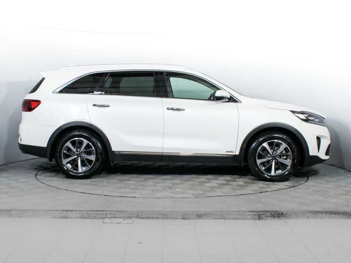 Купить Kia Sorento с пробегом. Фото: #3