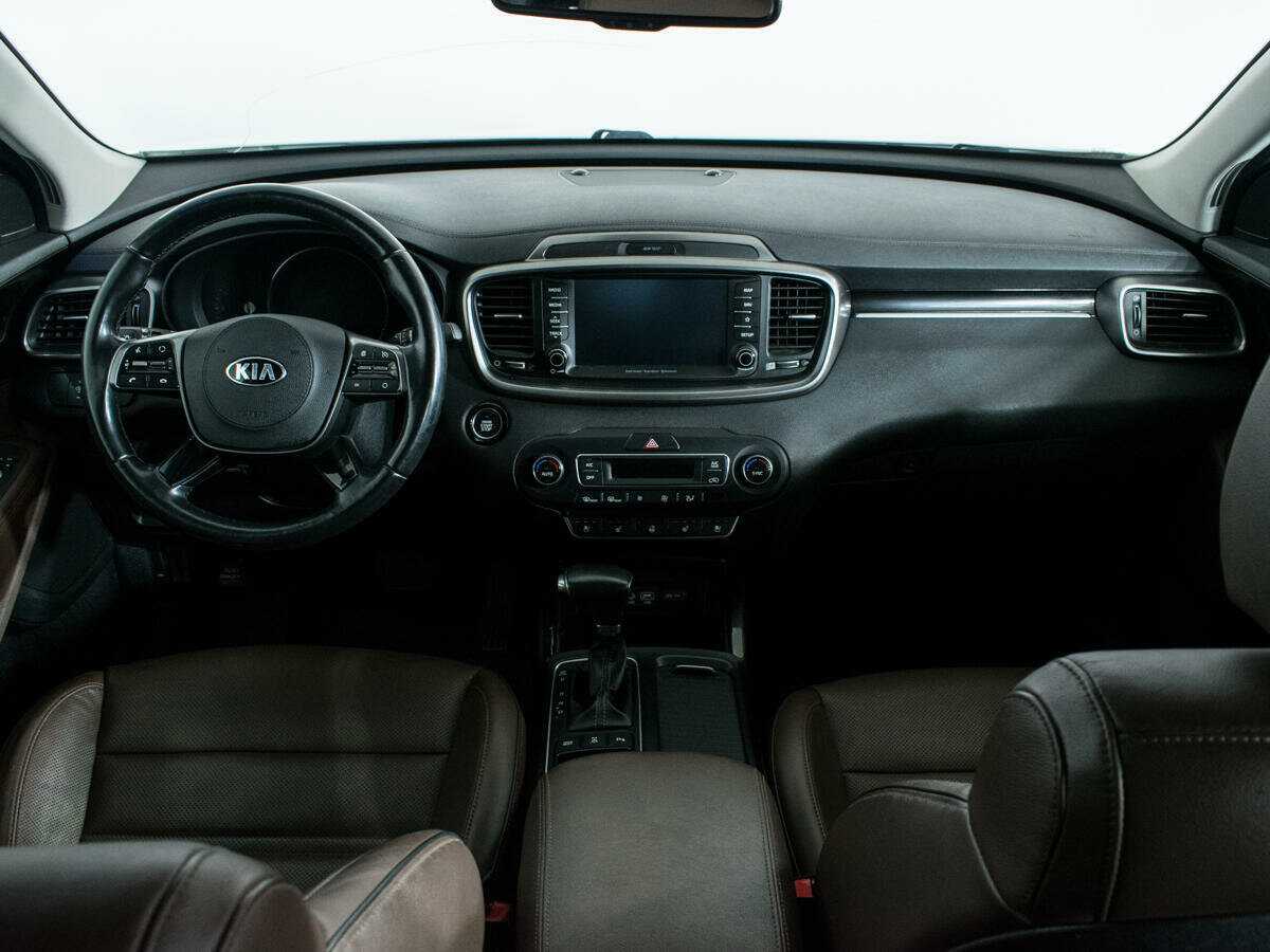 Купить Kia Sorento с пробегом. Фото: #11