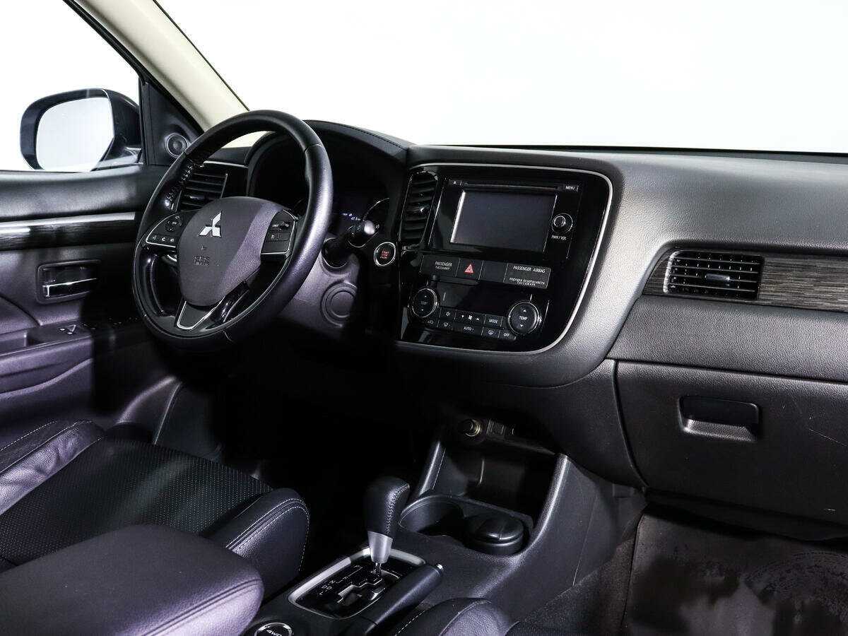 Купить Mitsubishi Outlander с пробегом. Фото: #7