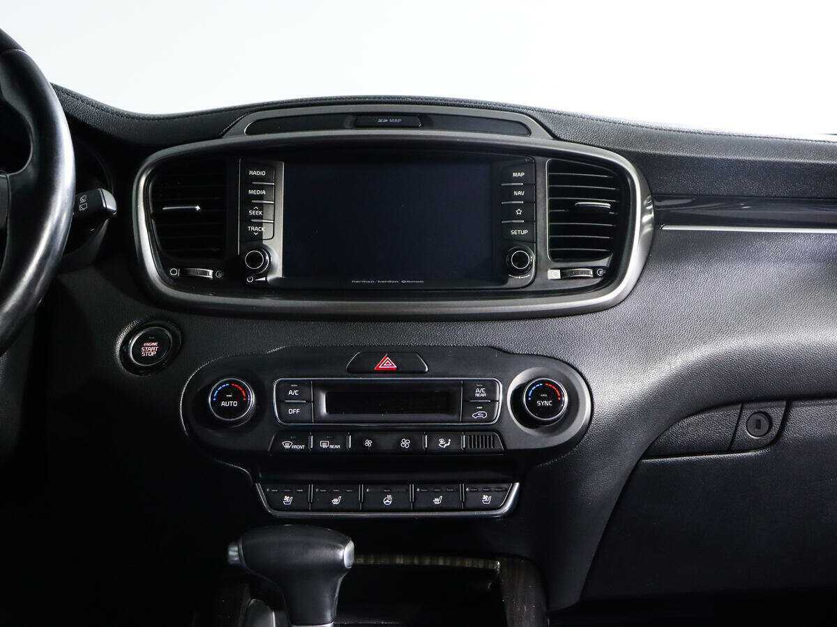 Купить Kia Sorento с пробегом. Фото: #10