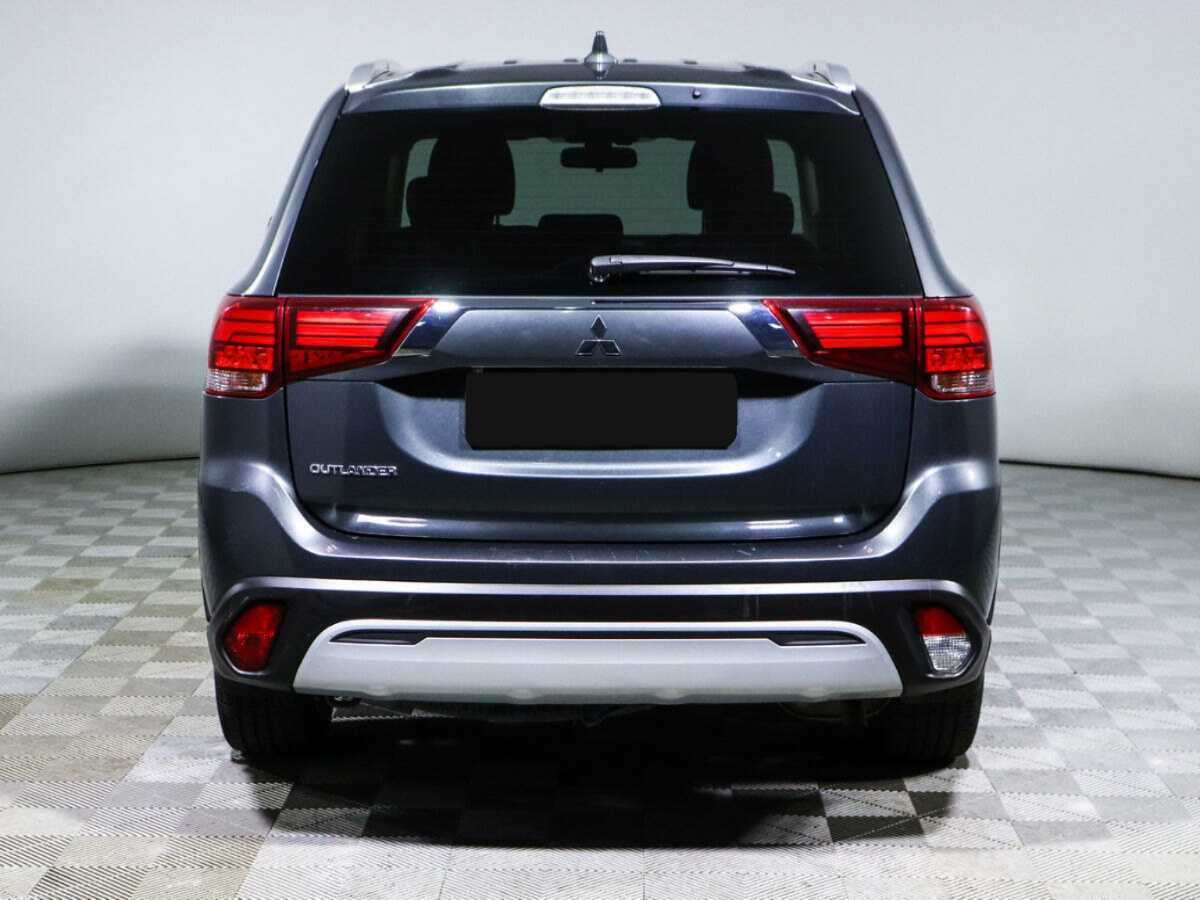 Купить Mitsubishi Outlander с пробегом. Фото: #4