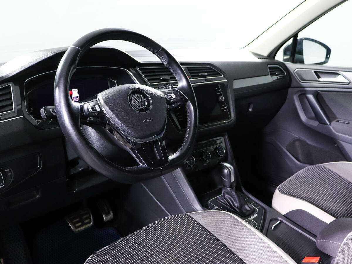 Купить Volkswagen Tiguan с пробегом. Фото: #13