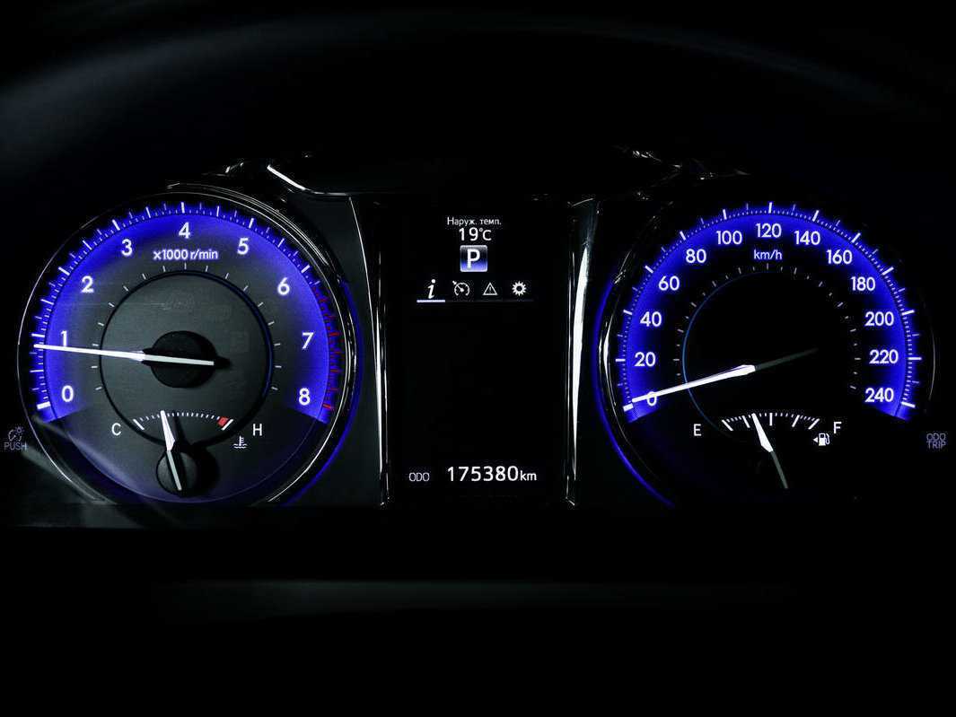 Продажа Б/У Тойота Камри. Фото: #9