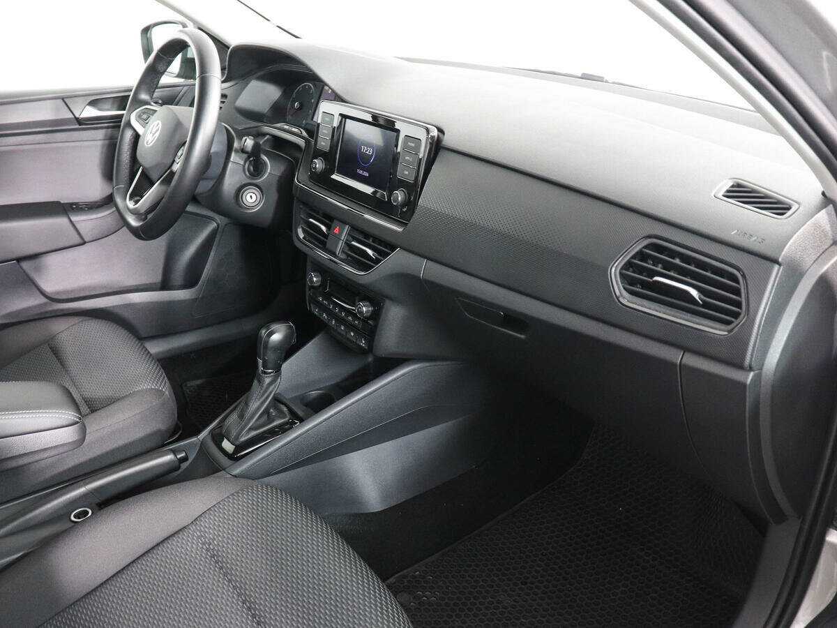 Купить Volkswagen Polo с пробегом. Фото: #9