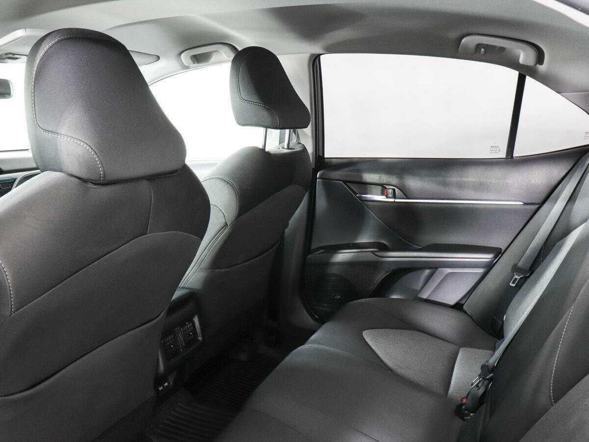 Купить Toyota Camry с пробегом. Фото: #11