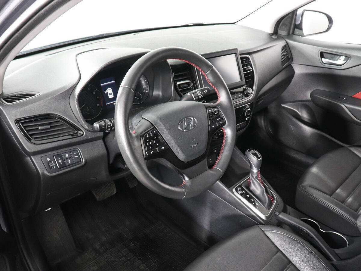 Купить Hyundai Solaris с пробегом. Фото: #8