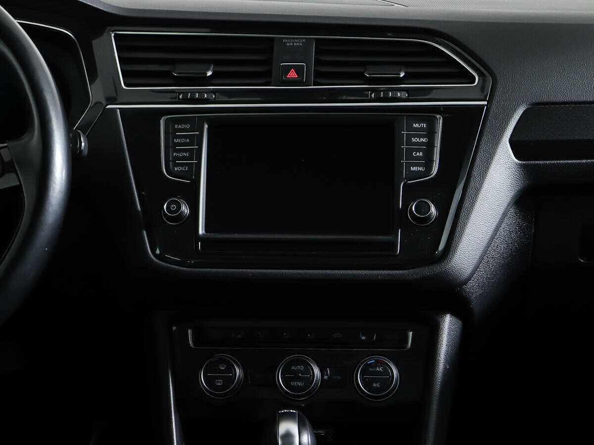 Купить Volkswagen Tiguan с пробегом. Фото: #13