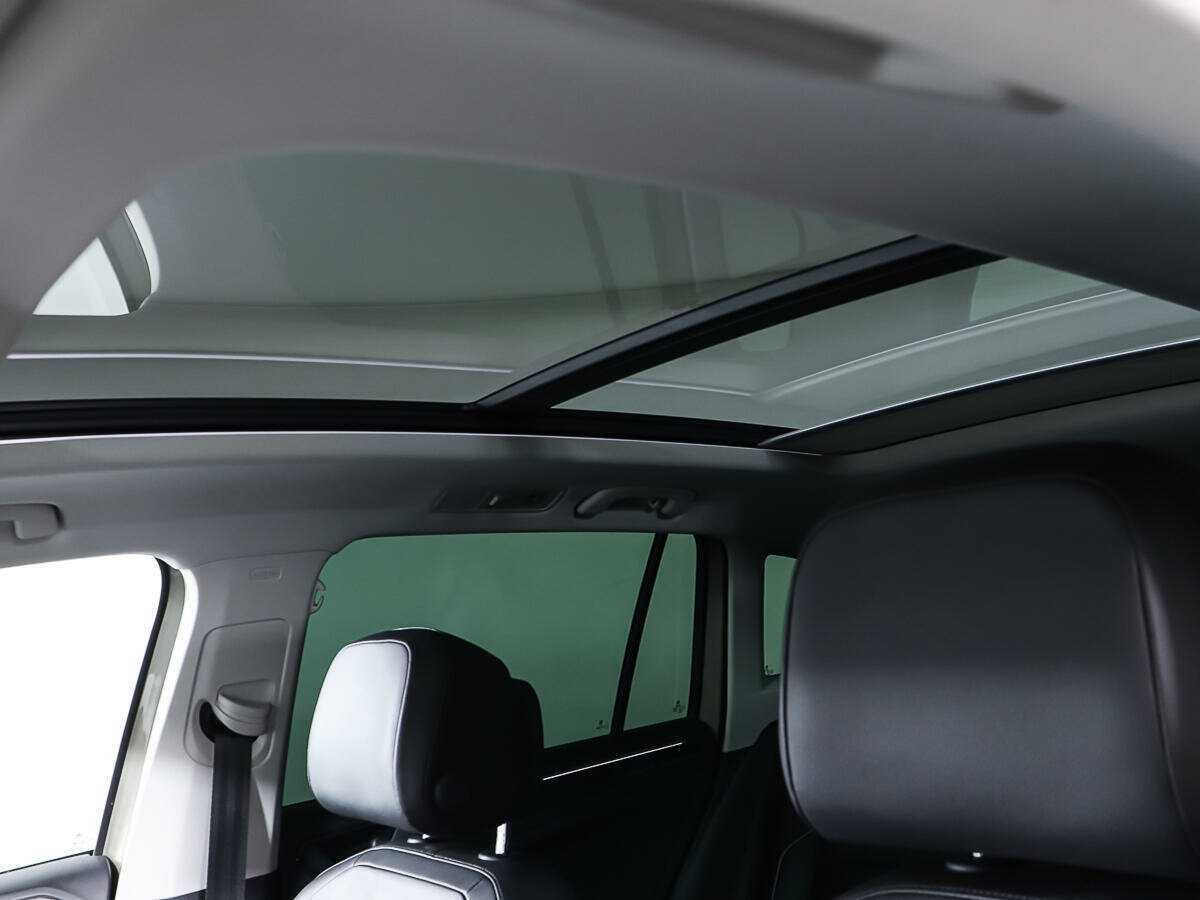 Купить Volkswagen Tiguan с пробегом. Фото: #22