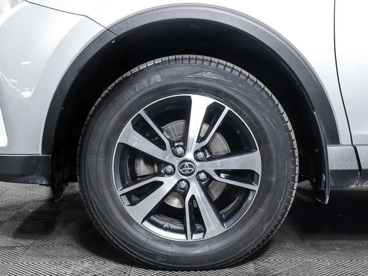 Купить Toyota RAV4 с пробегом. Фото: #22