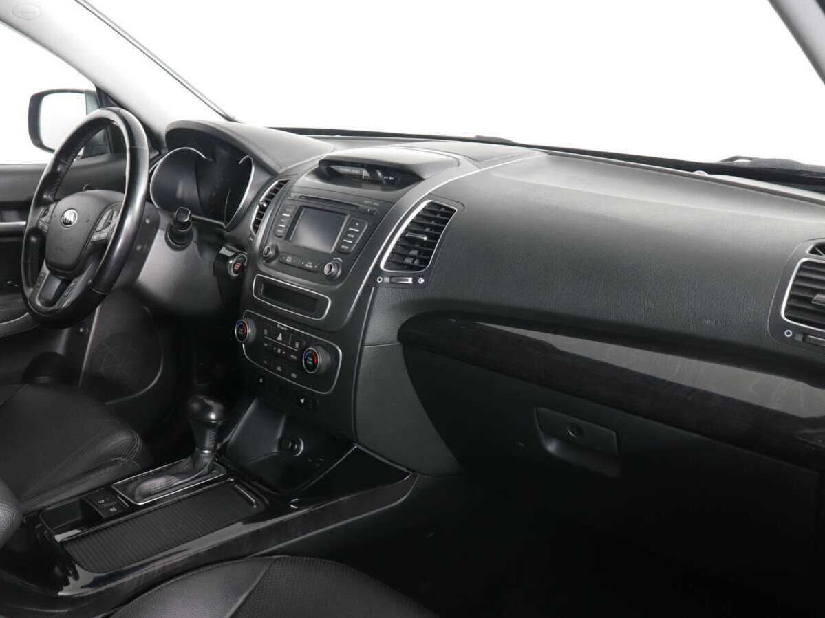Купить Kia Sorento с пробегом. Фото: #9
