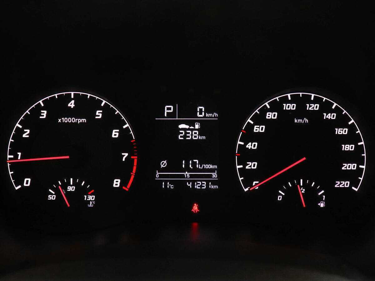 Купить Hyundai Solaris с пробегом. Фото: #10