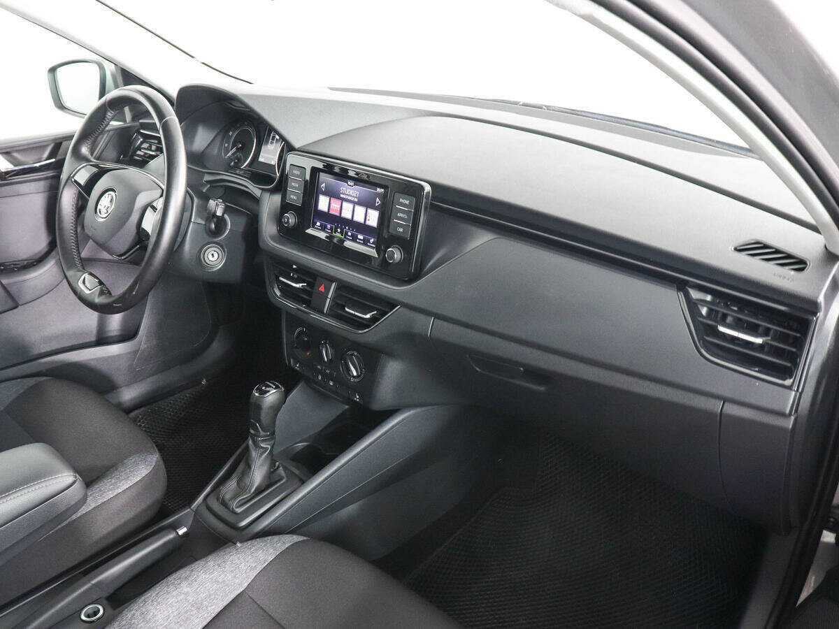 Купить Skoda Rapid с пробегом. Фото: #9