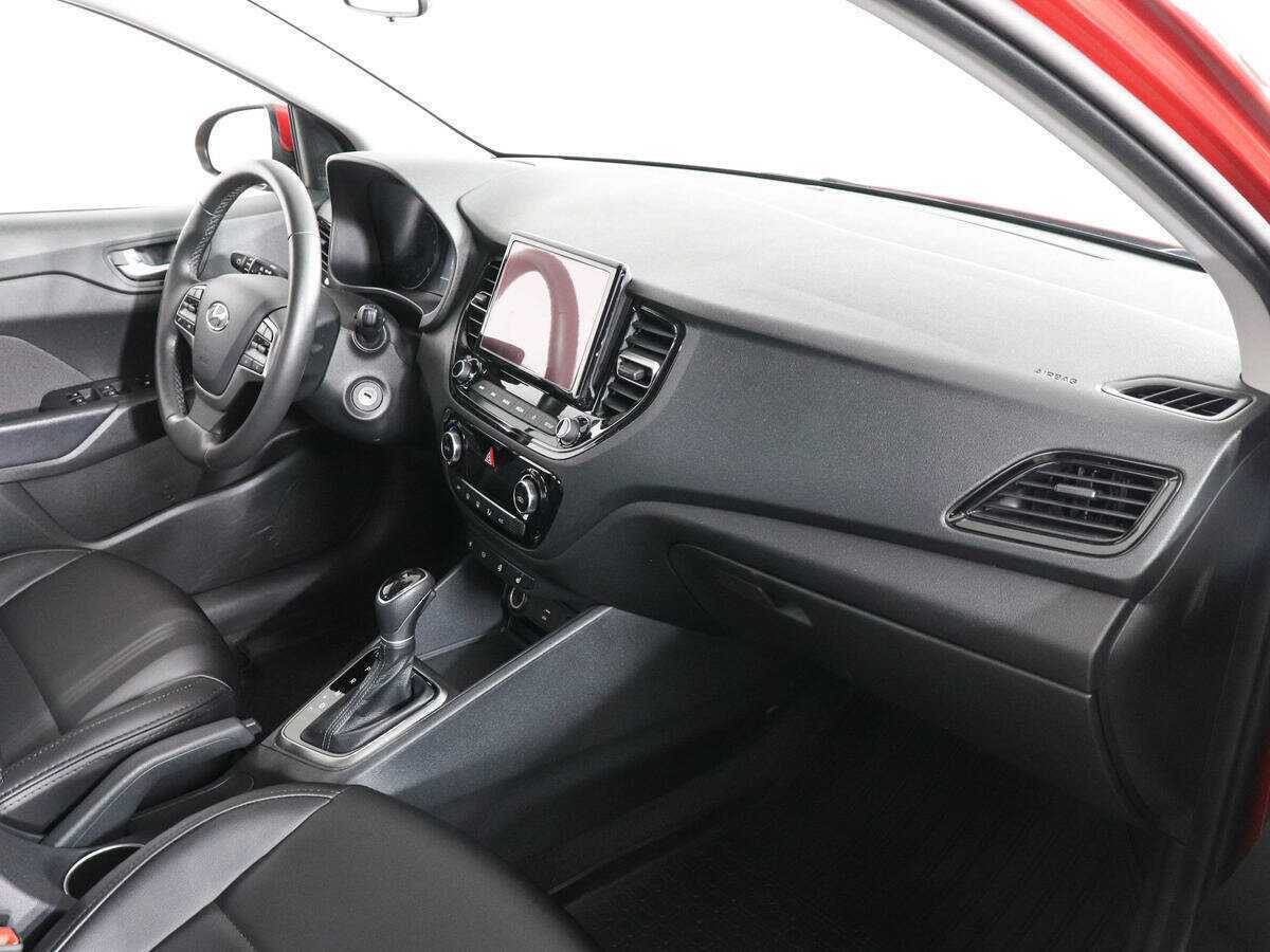 Купить Hyundai Solaris с пробегом. Фото: #9