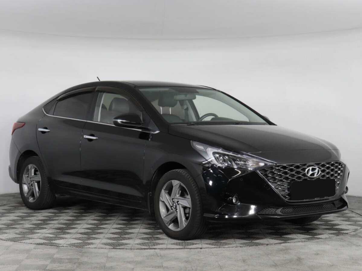 Купить Hyundai Solaris с пробегом. Фото: #2