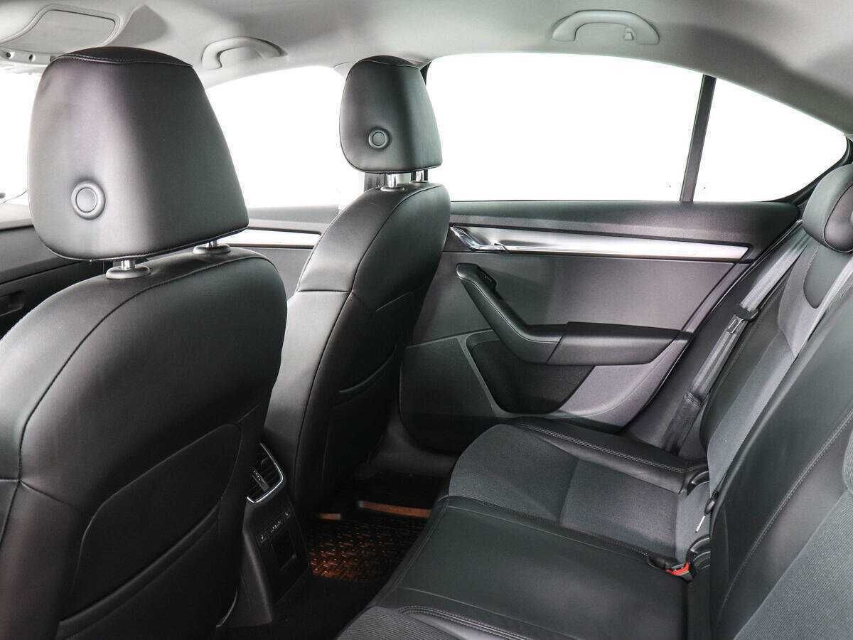 Купить Skoda Octavia с пробегом. Фото: #12