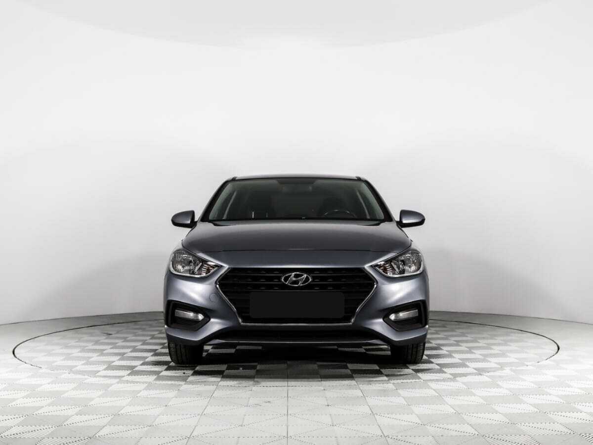 Купить Hyundai Solaris с пробегом. Фото: #1