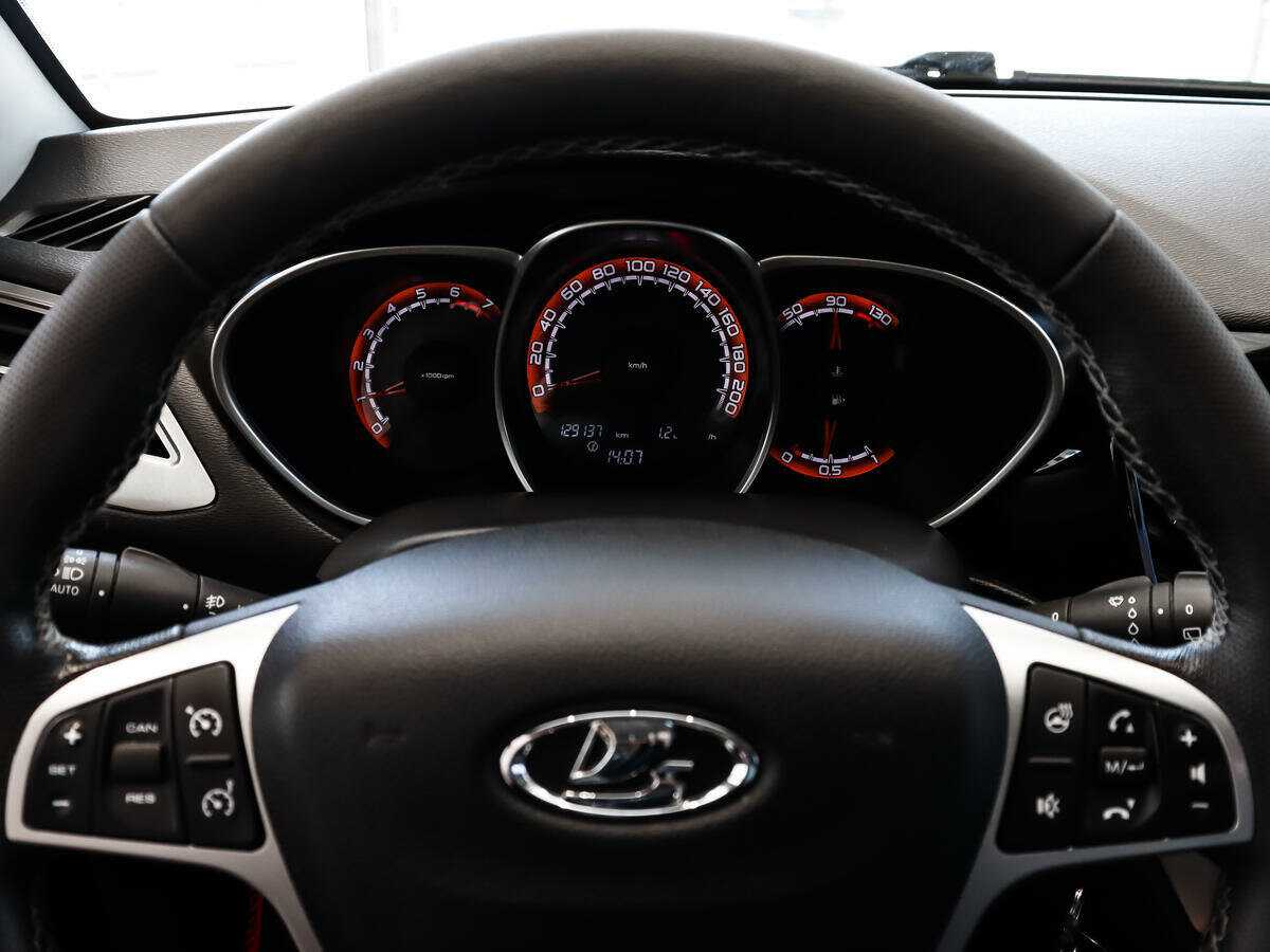 Купить Lada (ВАЗ) Vesta с пробегом. Фото: #13