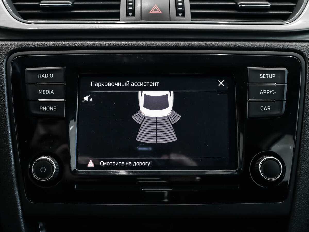 Купить Skoda Rapid с пробегом. Фото: #13