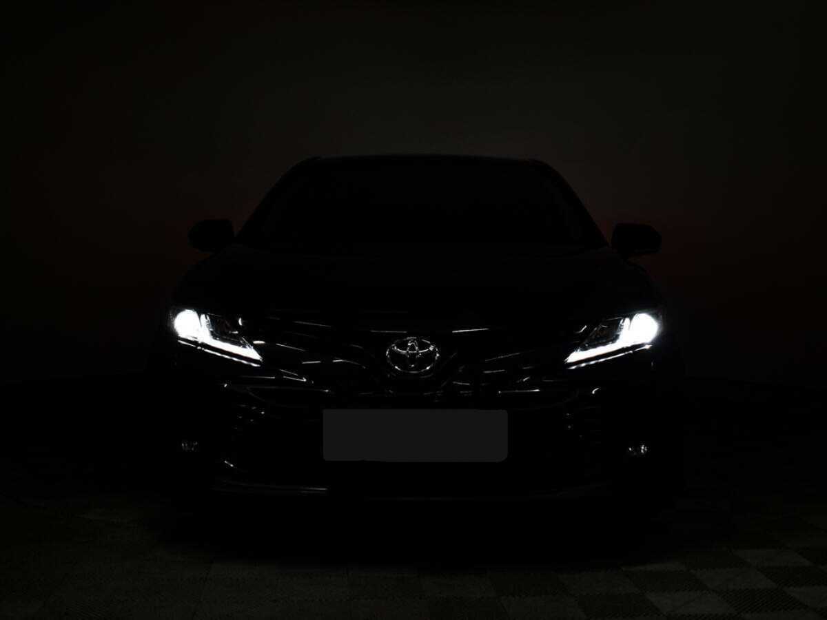 Купить Toyota Camry с пробегом. Фото: #4
