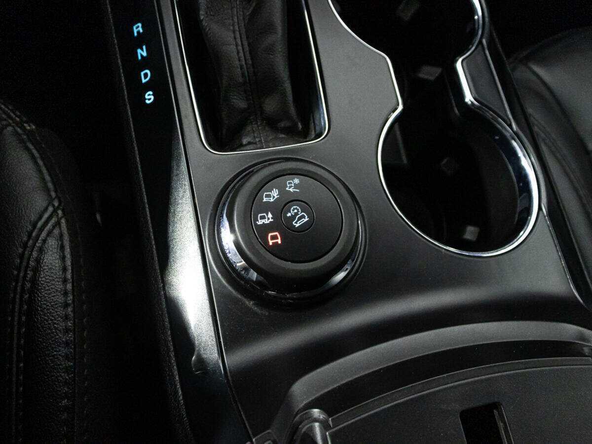 Купить Ford Explorer с пробегом. Фото: #17