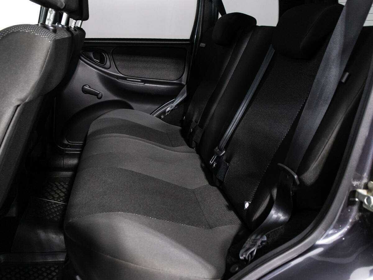 Купить Lada (ВАЗ) Niva с пробегом. Фото: #9