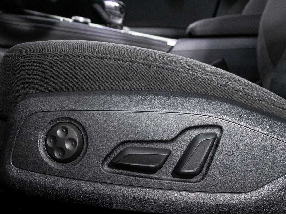 Купить Audi A4 с пробегом. Фото: #15