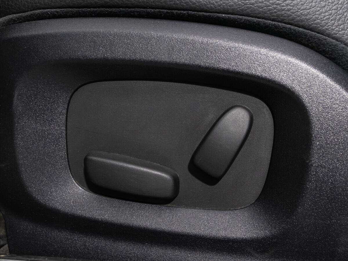 Купить Jaguar XF с пробегом. Фото: #15