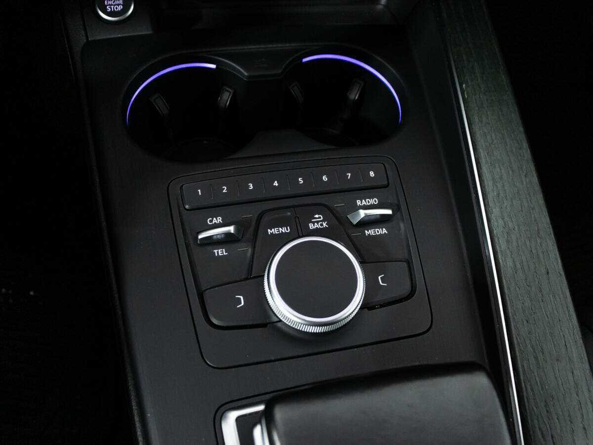 Купить Audi A4 с пробегом. Фото: #16