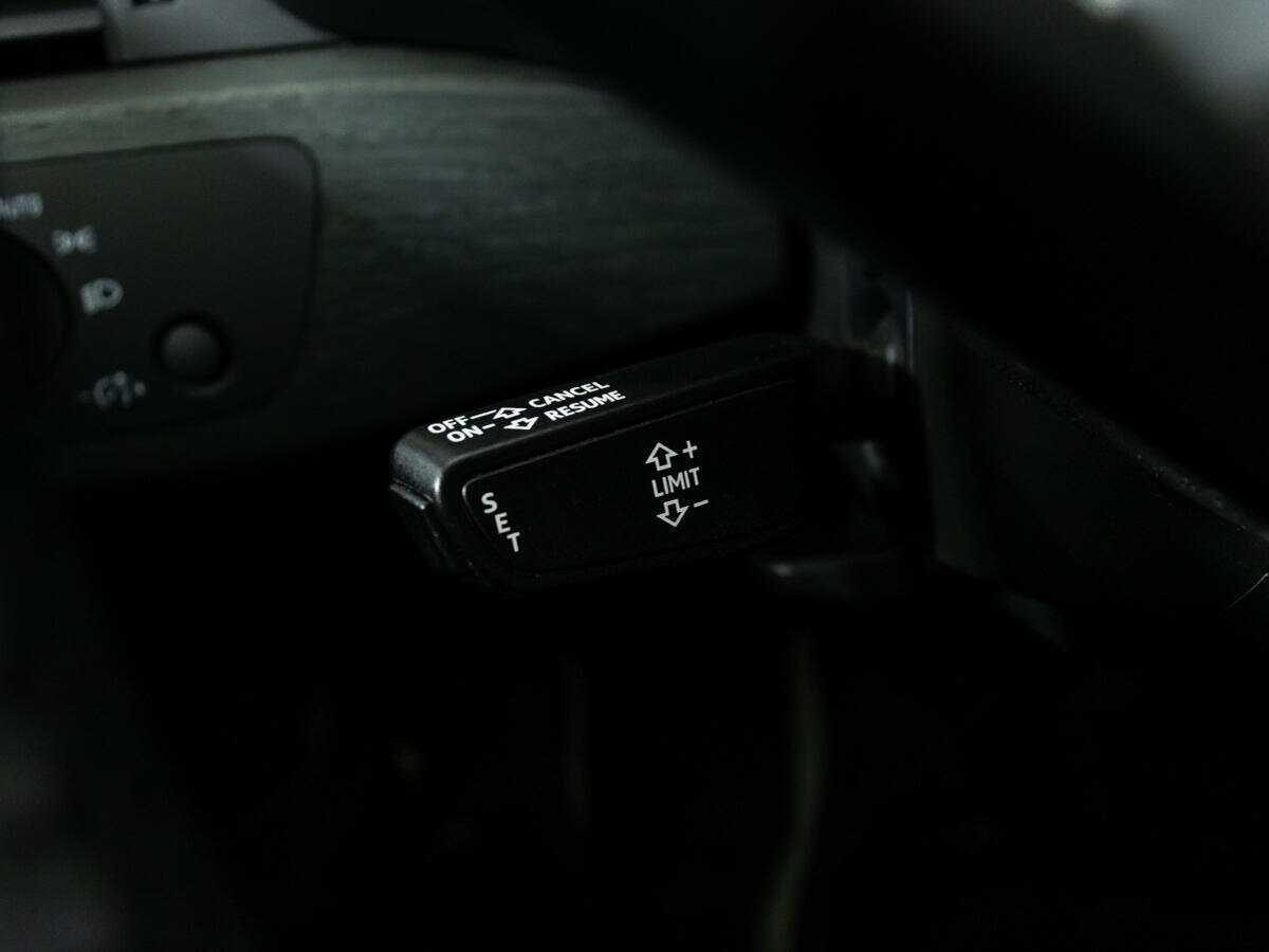 Купить Audi A4 с пробегом. Фото: #18