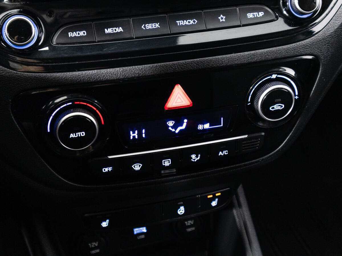 Купить Hyundai Solaris с пробегом. Фото: #15