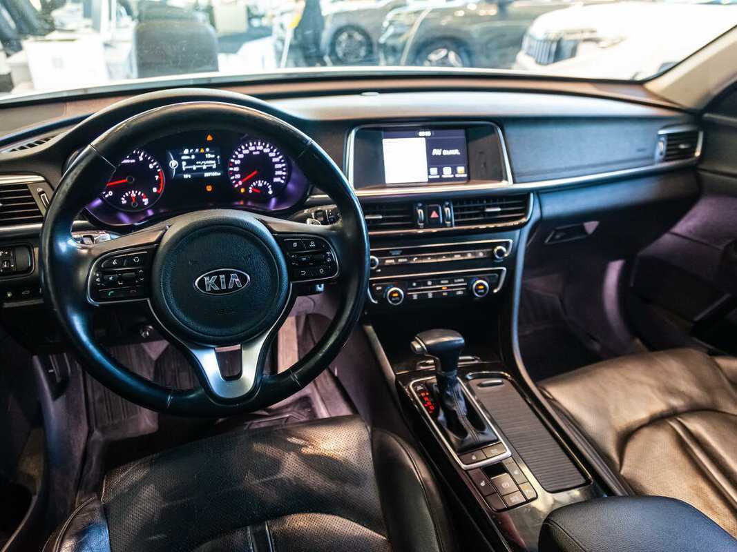 Купить Kia Optima с пробегом. Фото: #8