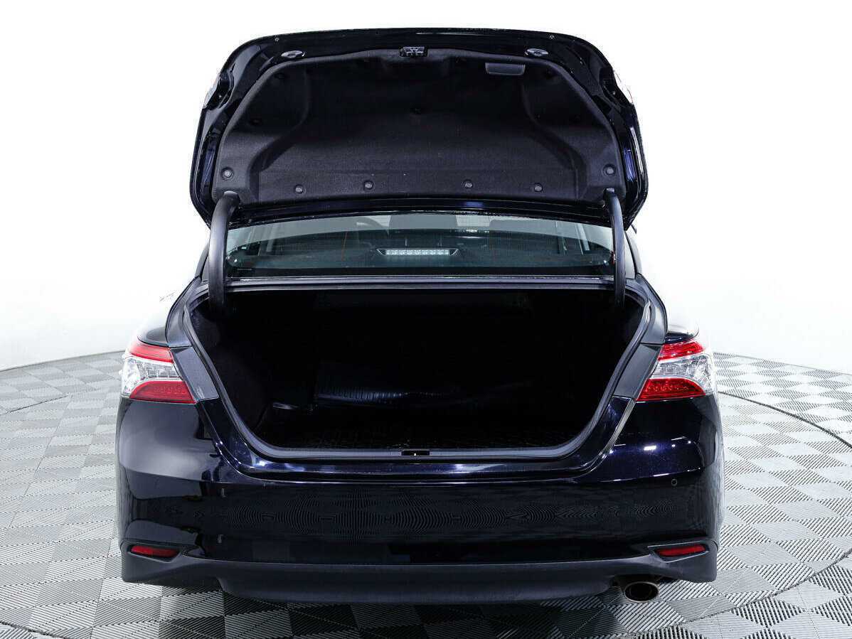 Купить Toyota Camry с пробегом. Фото: #8