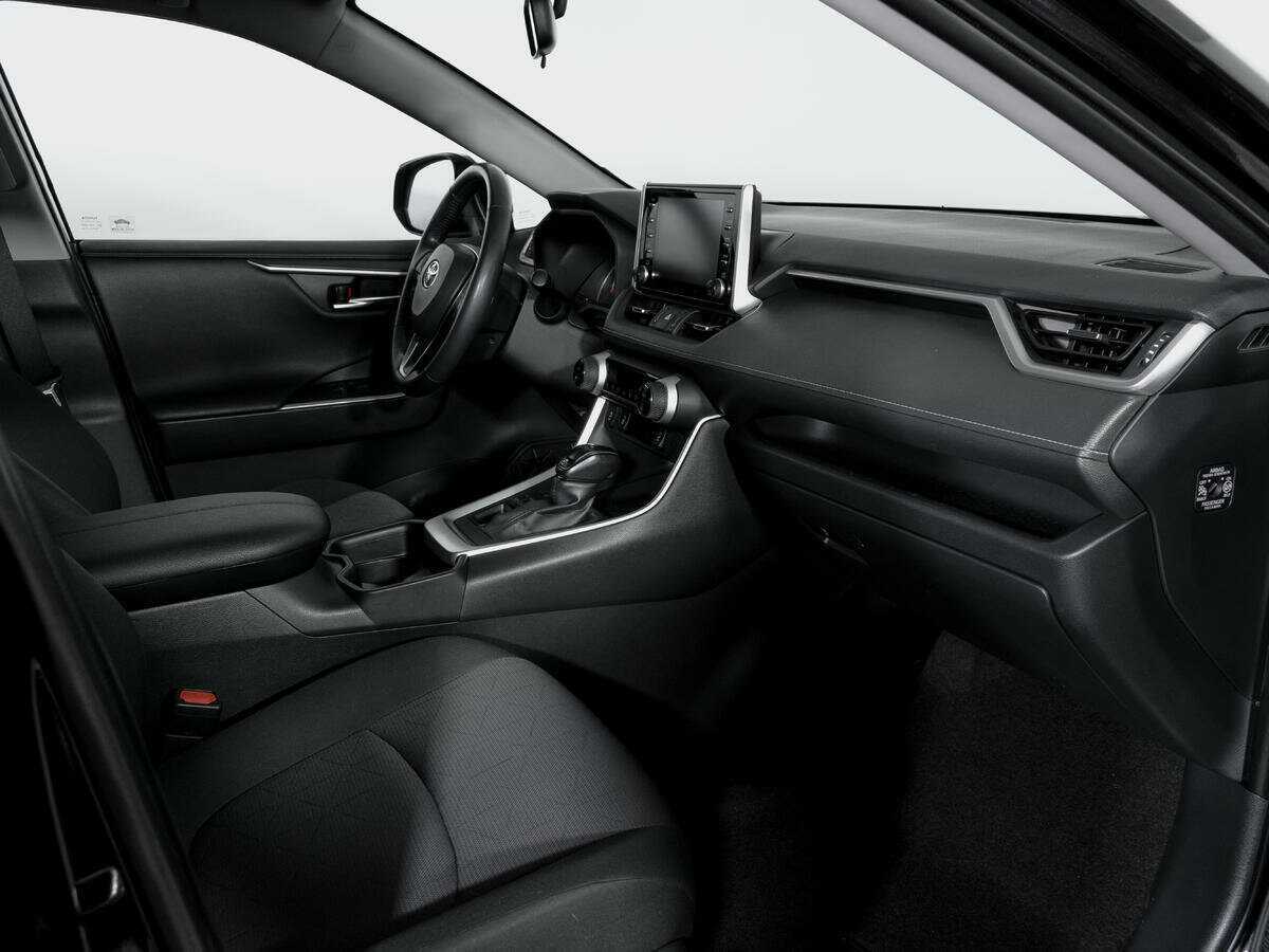 Купить Toyota RAV4 с пробегом. Фото: #8