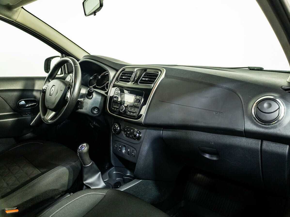 Купить Renault Sandero с пробегом. Фото: #7