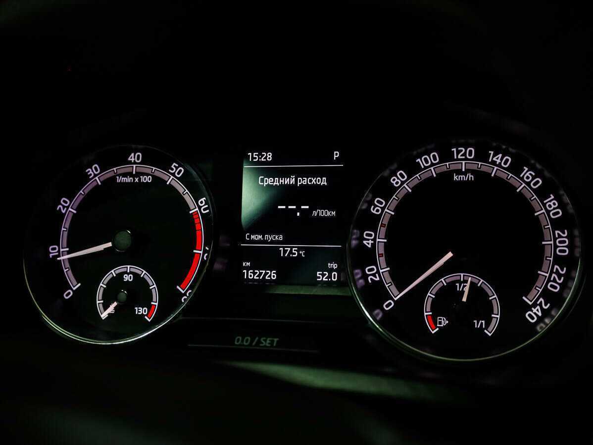 Купить Skoda Rapid с пробегом. Фото: #19