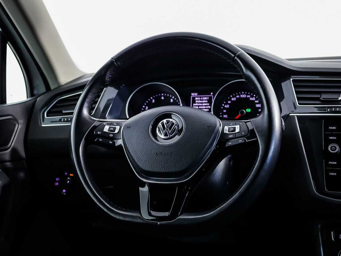 Купить Volkswagen Tiguan с пробегом. Фото: #9