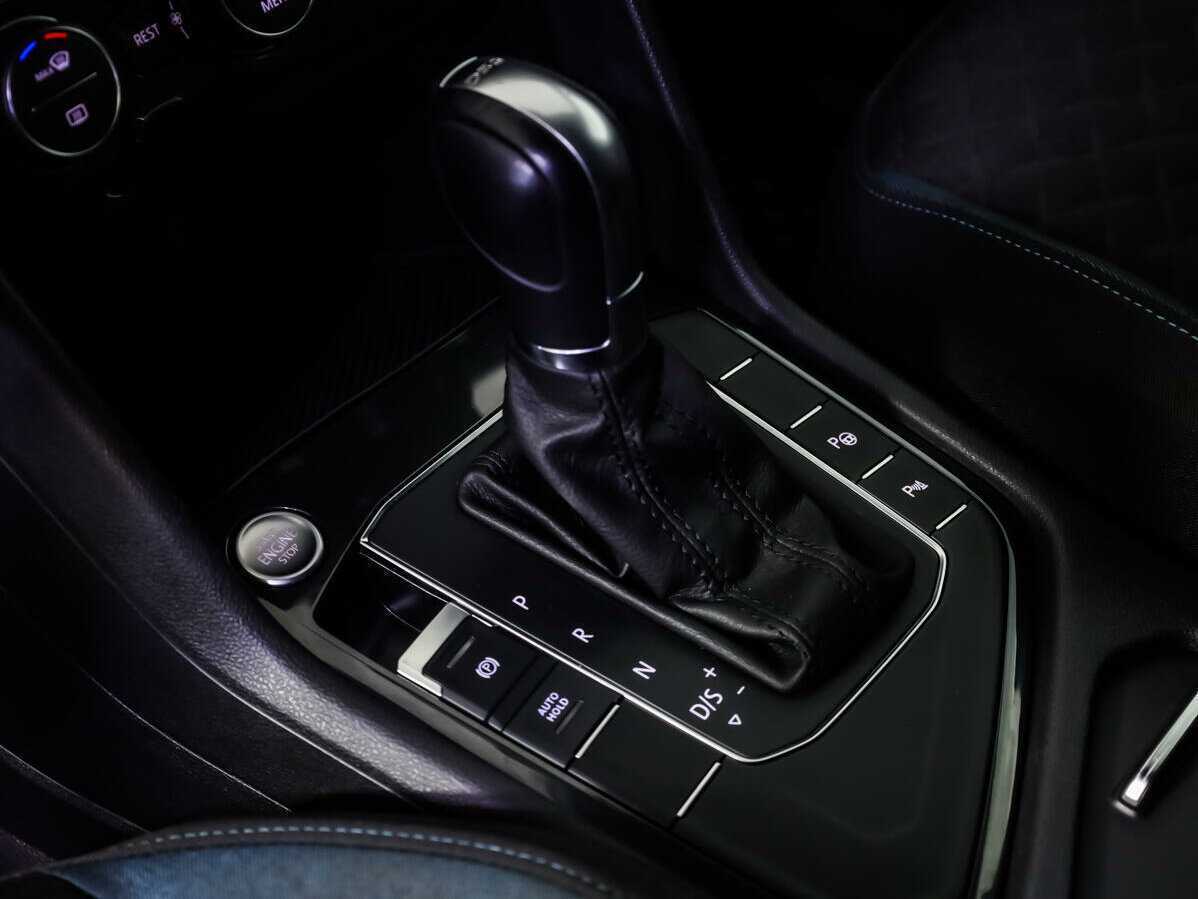Купить Volkswagen Tiguan с пробегом. Фото: #14