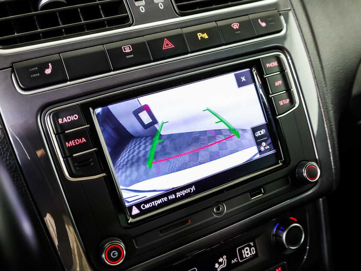 Купить Volkswagen Polo с пробегом. Фото: #12