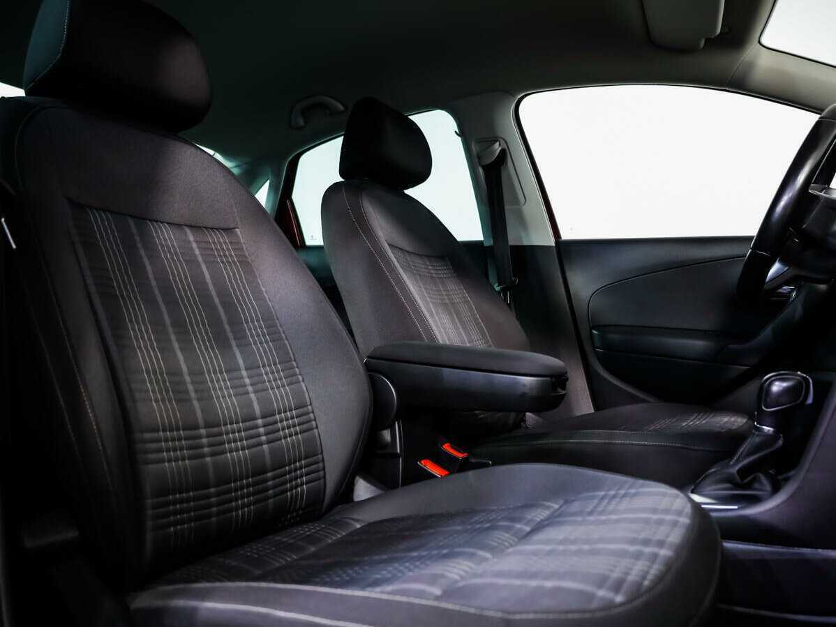 Купить Volkswagen Polo с пробегом. Фото: #10