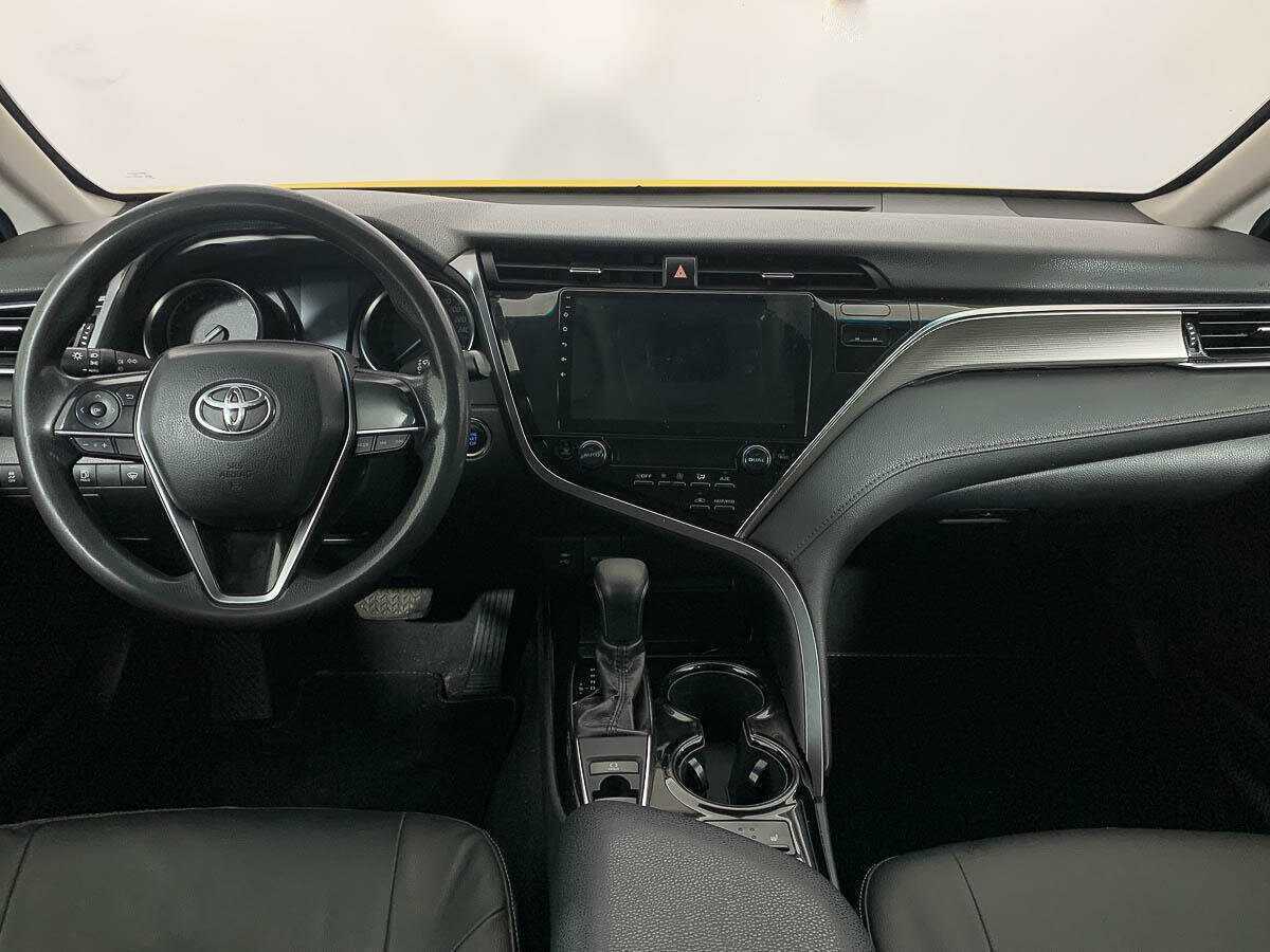 Купить Toyota Camry с пробегом. Фото: #12