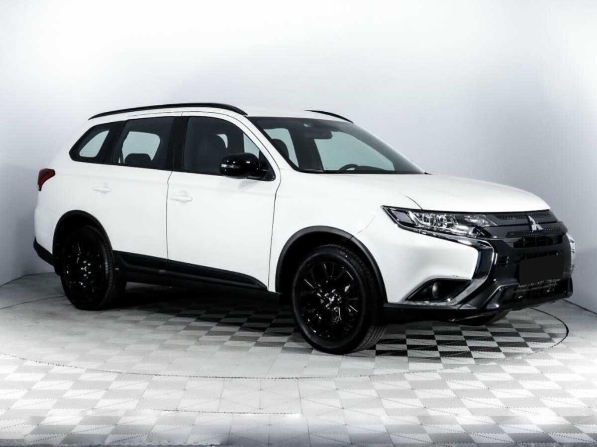 Купить Mitsubishi Outlander с пробегом. Фото: #2