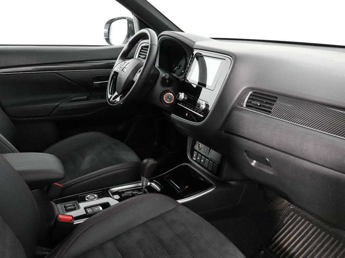 Купить Mitsubishi Outlander с пробегом. Фото: #8