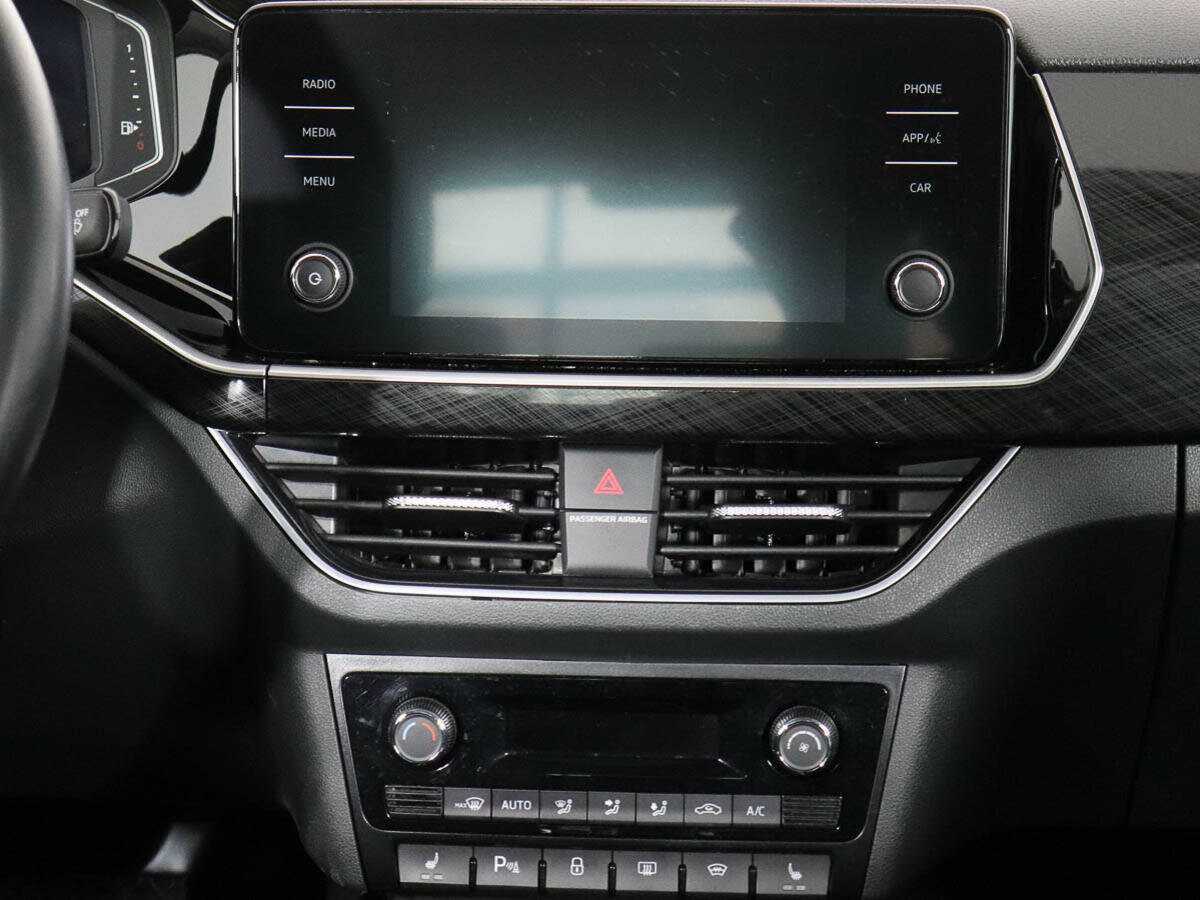 Купить Volkswagen Polo с пробегом. Фото: #10