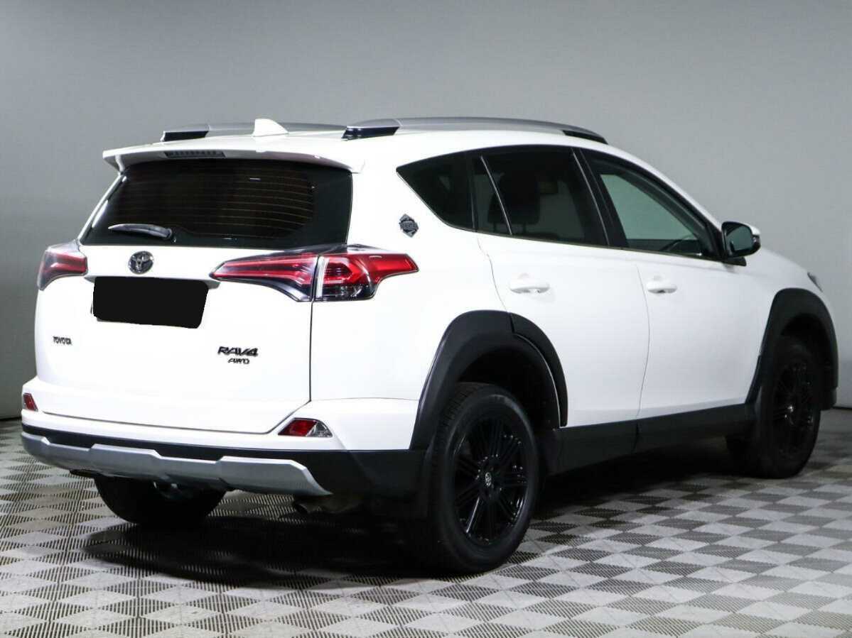 Купить Toyota RAV4 с пробегом. Фото: #3
