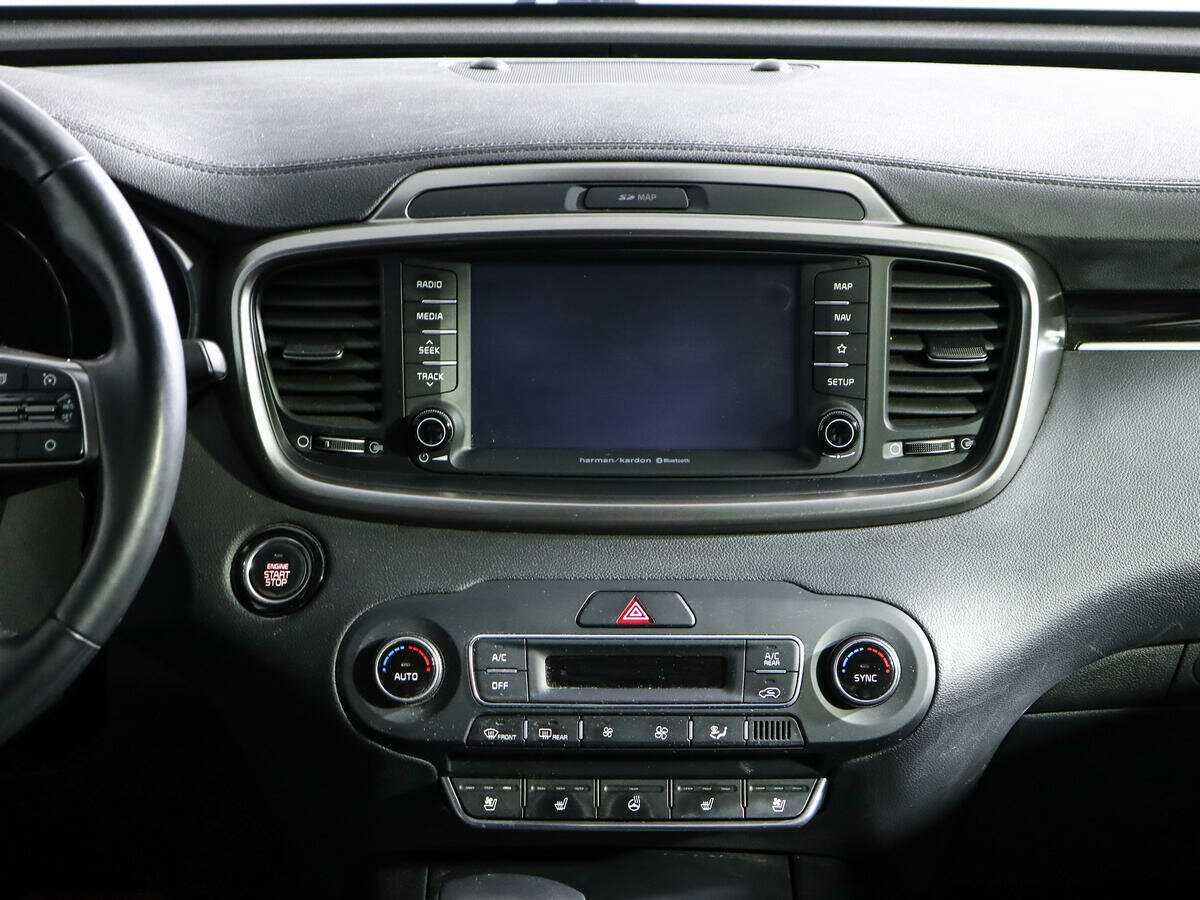 Купить Kia Sorento с пробегом. Фото: #12