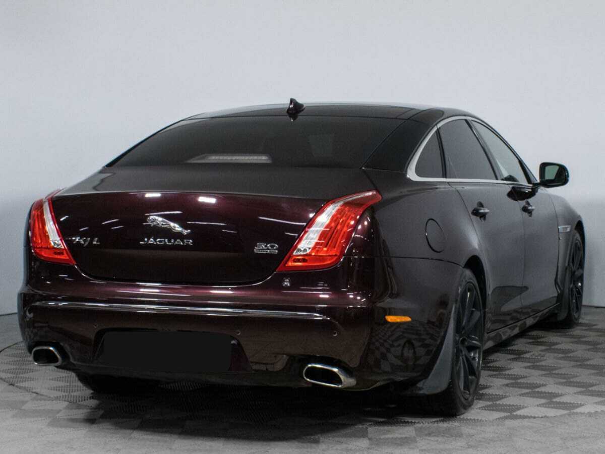 Купить Jaguar XJ с пробегом. Фото: #4