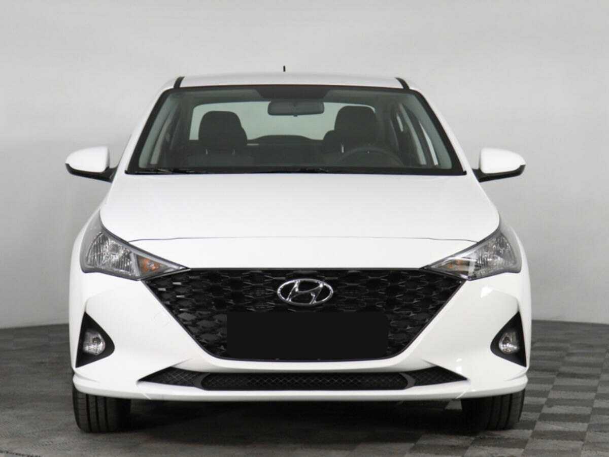 Купить Hyundai Solaris с пробегом. Фото: #1