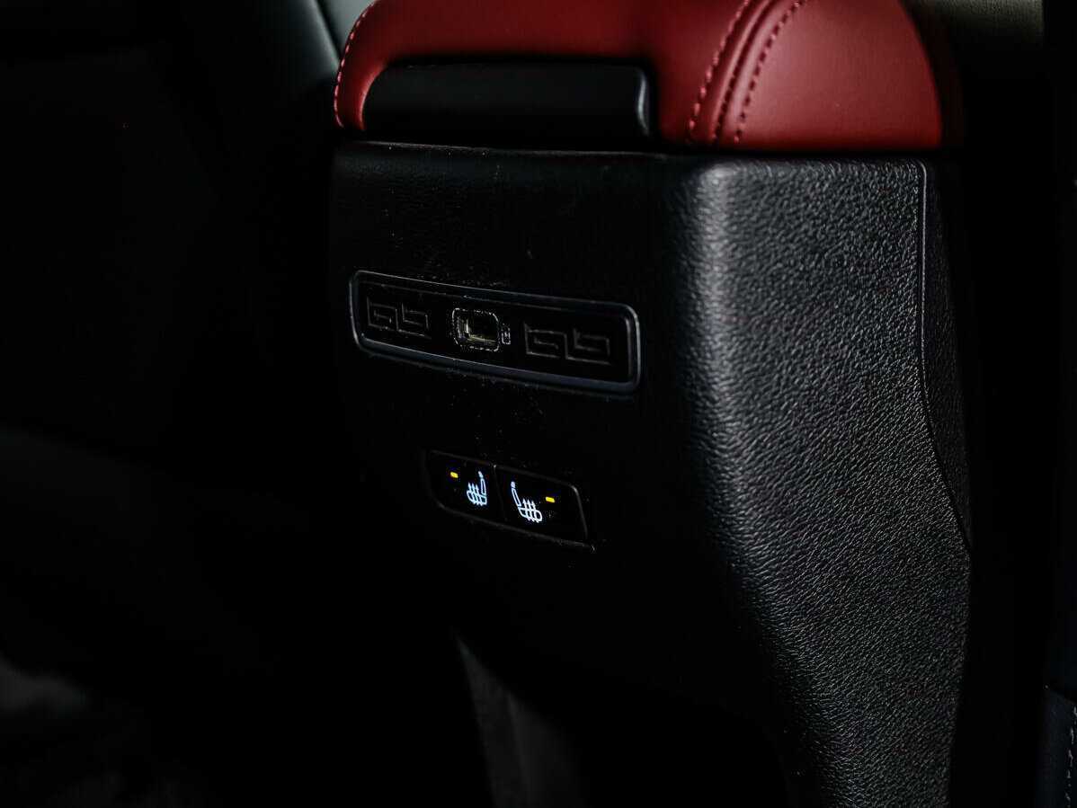 Купить Geely Coolray с пробегом. Фото: #15