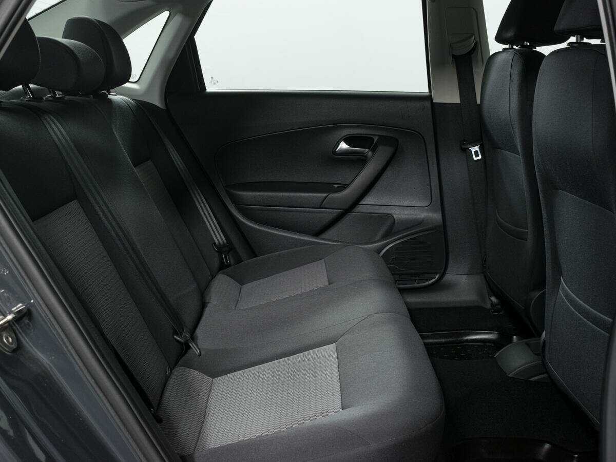 Купить Volkswagen Polo с пробегом. Фото: #5